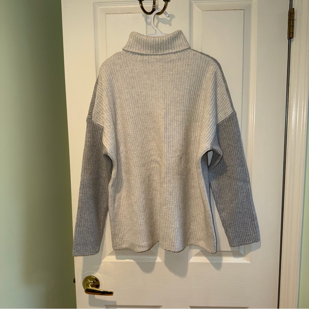 NWT J. Jill Two-Tone Light and Dark Gray Ribbed Turtleneck Sweater
